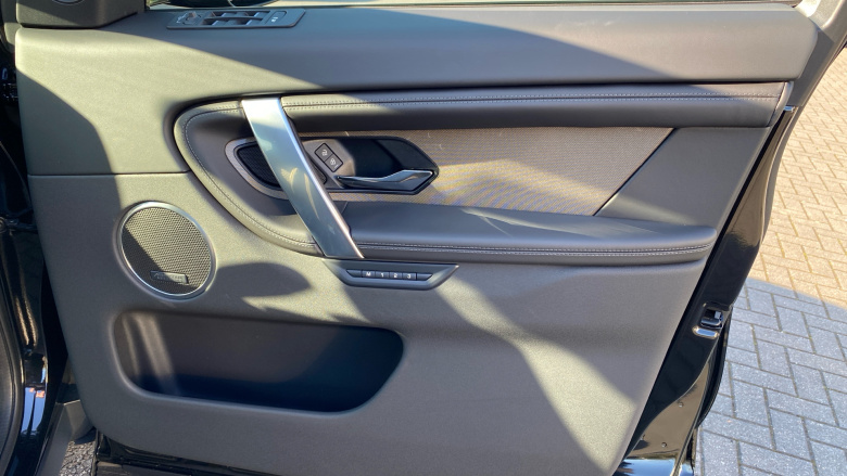 Land Rover Discovery Sport 1.5 P270e Metropolitan 5dr Auto [5 Seat] Station Wagon